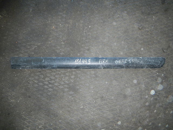 Молдинг двери передней правой, Hyundai (Хендэ)-GETZ 1 (02-05)