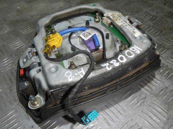 Подушка безопасности в рулевое колесо, Audi (Ауди)-А8 (D2) (94-02) авторазбор, Фото 5