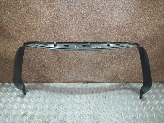 Накладка двери багажника верхняя, Audi (Ауди) - А4 авторазбор, Фото 2