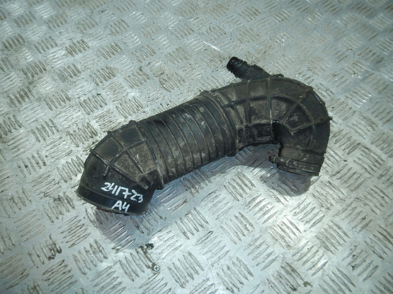 Патрубок воздушного фильтра, Audi (Ауди)-А4 (B7) (05-07)