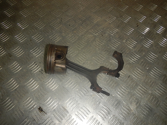 Поршень с шатуном, Saab (Сааб)-9-5 (97-)