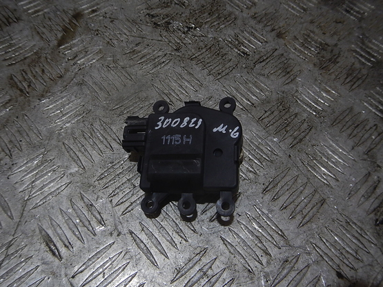 Моторчик заслонки отопителя, Mazda (Мазда)-6 (GH) (07-)