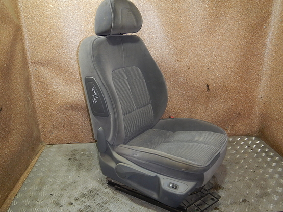Сиденье переднее правое, Peugeot (Пежо)-407 (04-)