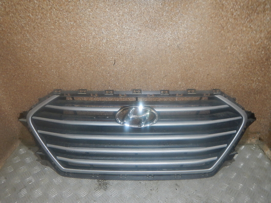 Решетка радиатора, Hyundai (Хендэ)-ELANTRA (16-)