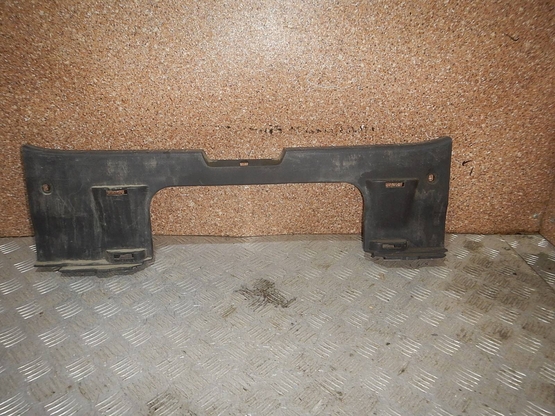 Обшивка багажника, Toyota (Тойота)-YARIS (05-)