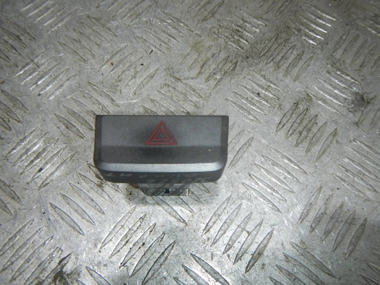 Кнопка аварийной сигнализации, Hyundai (Хендэ)-ACCENT (00-)