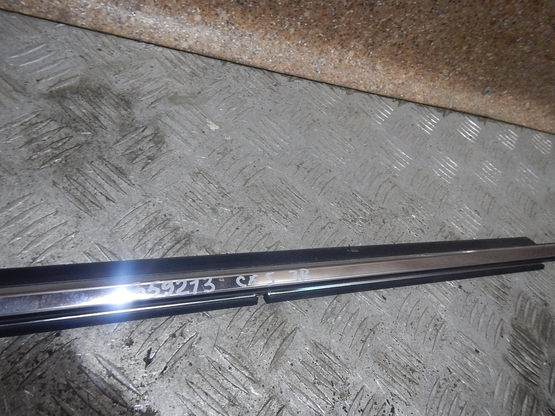 Накладка стекла заднего правого, Mazda (Мазда)-CX-5 (17-) авторазбор, Фото 3