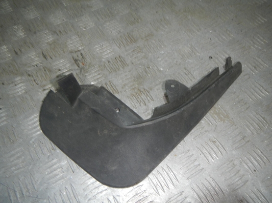 Брызговик передний правый, Ford (Форд)-FIESTA (08-)