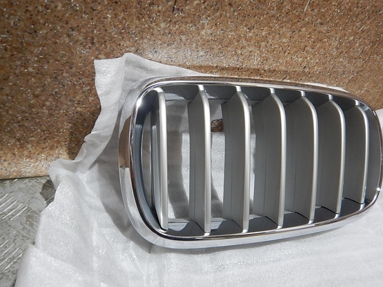 Решетка радиатора, BMW (БМВ)-X5 (F15) (13-18) авторазбор, Фото 3