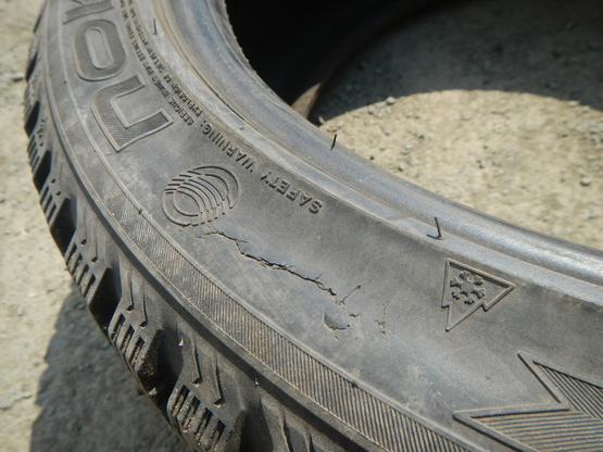 Шина зимняя, R17 225\45 (Nokian Tyres, Hakkapeliitta 2) авторазбор, Фото 4