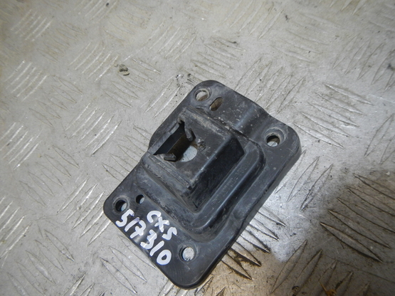 Кронштейн решетки радиатора, Mazda (Мазда)-CX-5 (17-)