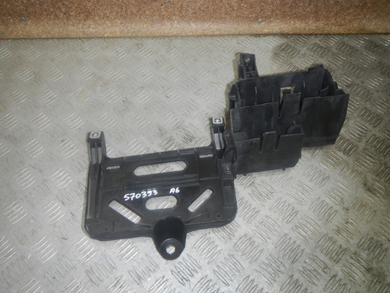 Корпус блока предохранителей, Audi (Ауди)-A6 (C6) (05-11)