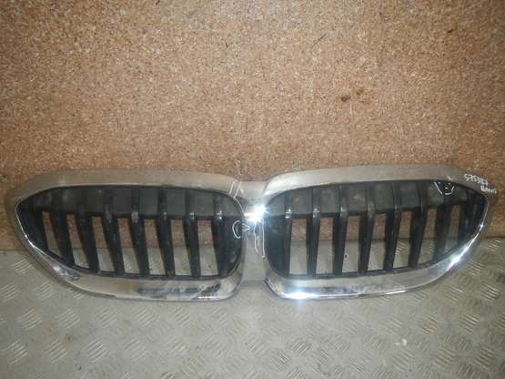 Решетка радиатора, BMW (БМВ)-3 (G20) (18-)