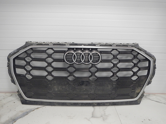 Решетка радиатора, Audi (Ауди)-Q5 (FY) (17-)
