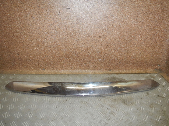 Молдинг капота, Toyota (Тойота)-ALPHARD (15-)